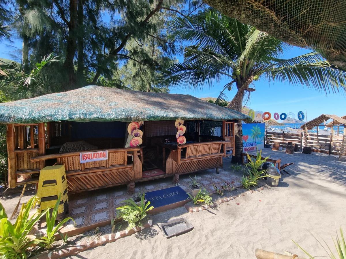Prince Ludwig Beach Resort San Antonio  Buitenkant foto