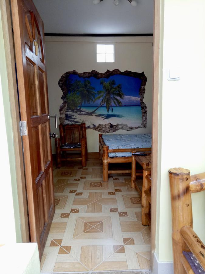 Prince Ludwig Beach Resort San Antonio  Buitenkant foto