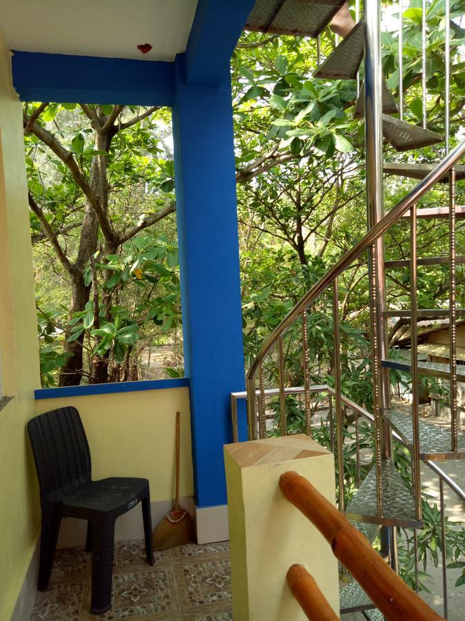 Prince Ludwig Beach Resort San Antonio  Buitenkant foto